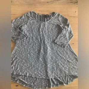 W5 High Low 3/4 Sleeve Striped Scoop Neck Top Black White Zip Back Women's L Pre - Picture 1 of 9