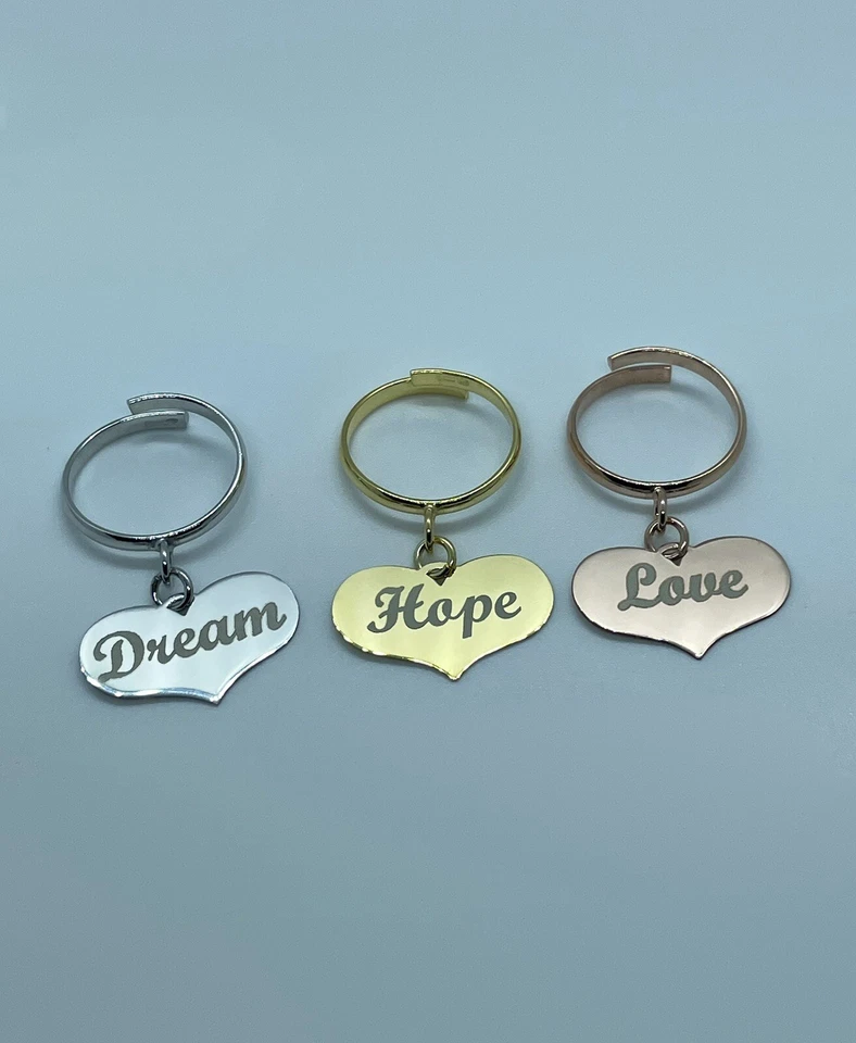 Anello con cuore pendente in argento 925 con incisione - Immagine 1 di 4