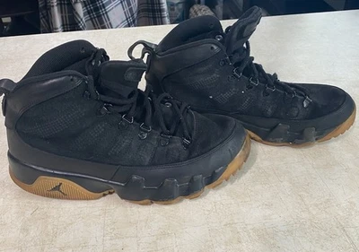 Bota Retro Jordan 9 NRG Negra Goma Clara Talla 8.5 AR4491-025 Foto 1 de 4