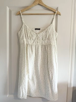 Vestido Floral Brandy Melville Crema Talla Única Arianna Vestido Floral Foto 1 de 4