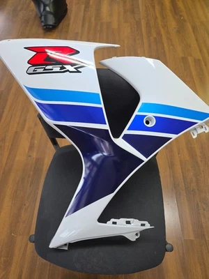 Carenado lateral izquierdo usado OEM Suzuki GSXR-1000 2009-2016 94485-47H00 Foto 1 de 4