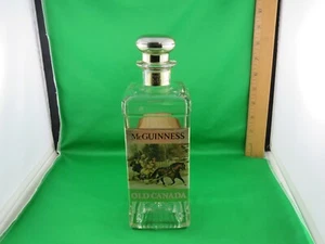 VINTAGE MCGUINNESS OLD CANADA WHISKY BOTTLE - EMPTY - Picture 1 of 8