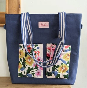Large Joules Navy Floral Weekend Women's Bag With Extender Cross Body Strap UK - Picture 1 of 2