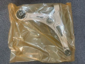 OEM Lower Control Arm 54501G2100 Fr/Right Suspension for Hyundai IONIQ 2017~2022 - Picture 1 of 8