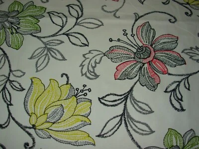 8 4/8 YDS~MPRESS FLORAL COTTON PRINT DRAPERY UPHOLSTERY FABRIC FOR LESS - Image 1 of 4