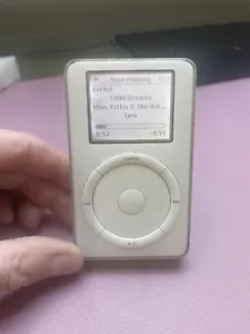 Apple iPod Classic 2nd Generation 20GB A1019 2002 - EMC 1942 - Fully Working - Picture 1 of 10