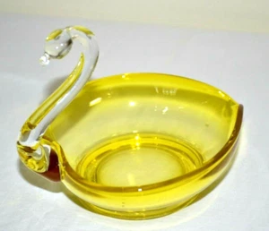 Vintage Cadmium Yellow Glass Swan Duncan Miller Bowl Candy Dish MCM - Picture 1 of 10