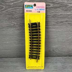 HO Scale Atlas Curved Track #32 Brass 1/2-15" Radius 2 Sections Vtg NOS S2976 - Picture 1 of 7
