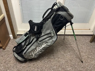 Сумка для гольфа Titleist BX56 с подставкой для переноски 6 разделителей черная серая зеленая - Изображение 1 из 4