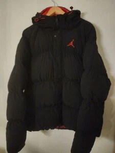 Nike Air Jordan Herren Essential Puffer Hooded Jacke Gr. L schwarz/rot DQ7348 010 - Bild 1 von 3