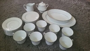 28pc. Noritake Ranier 6609 Japan Fine China Set White with Embossed Flowers - Picture 1 of 14