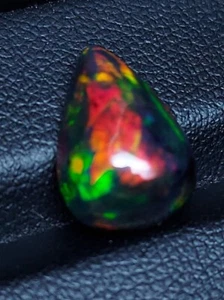 Authentic Black Opal Cabochon - Loose Natural Welo Opal gemstone 3.25 CTS - Picture 1 of 14