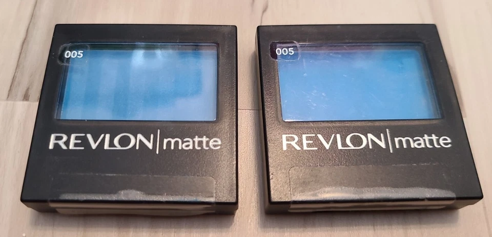 Lot of 2 Revlon Matte Eye Shadow  #005 Venetian Blue - Image 1 of 1