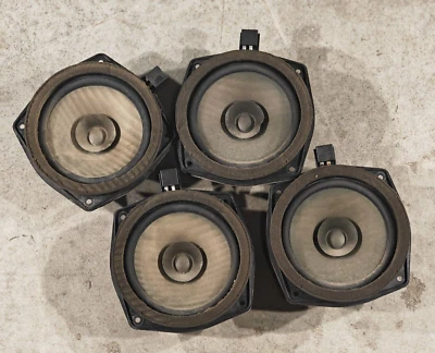 HAUT-PARLEUR DE PORTE HYUNDAI TUCSON 1 JM 2.0 CRDI - Photo 1/4