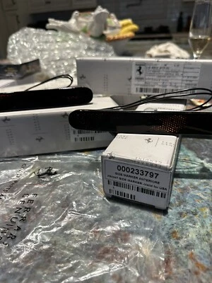 FERRARI 2014 2017 F12 - MARCADOR LATERAL TRASERO + MARCADOR LATERAL DELANTERO OSCURECIDO Foto 1 de 4