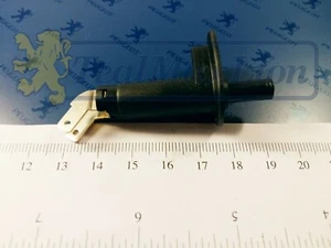 Interrupteur/Contacteur Frein à Main Peugeot 104 504 L,commerciale et U, 505, J9 - Picture 1 of 4