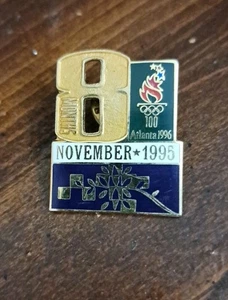 Vintage 1996 Atlanta Olympics 8 Month Countdown Pin November 1995 - Bild 1 von 3