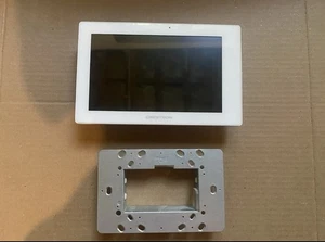 Crestron TSW-760-NC-W 7” Touch Screen - Picture 1 of 1
