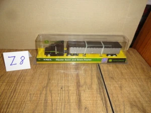 1/64 John Deere Hauler Semi and Grain Trailer - new in package - Picture 1 of 2