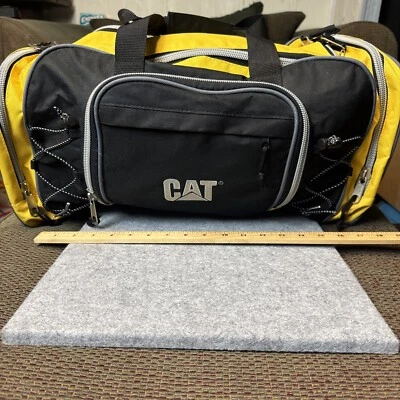 Спортивная сумка Caterpillar Cat. Приблизительно 24 x 12 x 12 дюймов. Landes ЧИТАЙТЕ - Изображение 1 из 4