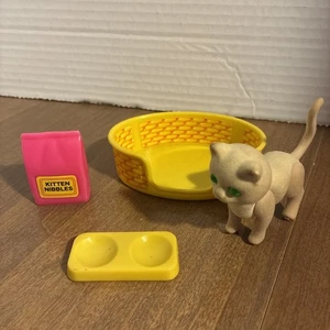 Vintage Barbie Fluff Katze Kuschelkätzchen Poseable 1982 Original Zubehör - Bild 1 von 3
