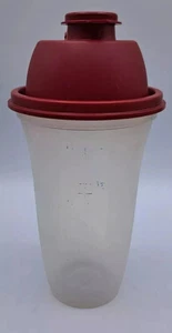 Mezclador de agitación rápida Tupperware de colección contenedor de 2 tazas #844 rojo sin inserto - Imagen 1 de 3