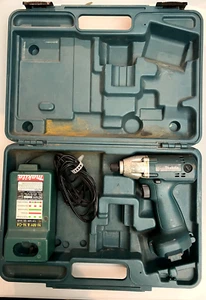 MAKITA OME 6914 d  WITH BATTERY CHARGER AND CASE-ALL WORKING - NO BATTERY - Picture 1 of 9