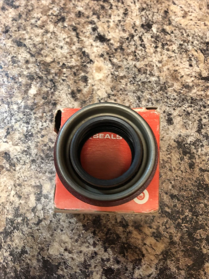 NOS GENUINE NATIONAL 2655 OIL SEALS  MADE IN USA! FREE SHIPPING! - Image 1 of 4