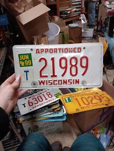 1999 Wisconsin Semi Truck License Plate Apportioned T 21989 - Picture 1 of 24