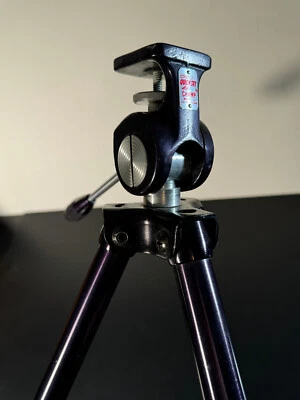QUICKSET STANDARD CHAMP TRIPOD - VINTAGE Model SC1 - Image 1 of 4
