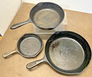 Set of Three Vintage Cast Iron Skillets 6.5", 8", !0'5" Taiwan WKM w/Pour Spouts - Picture 1 of 13