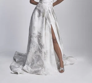 Alexandra Grecco Moonstone Wedding SKIRT ONLY  6 Ivory Silk  Modern & Train - Picture 1 of 13