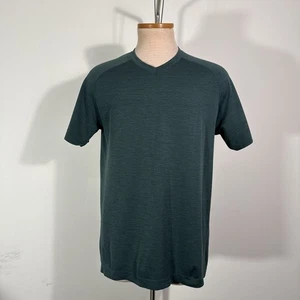 Lululemon Men’s Green Metal Vent V Neck Athletic T Shirt Size L Large - Picture 1 of 10