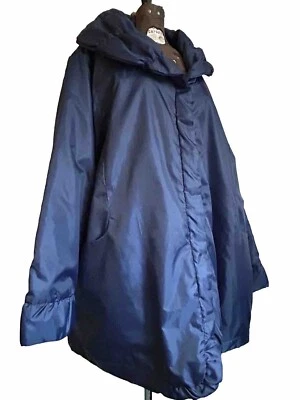 Jaqueta feminina azul marinho 2X leve forrada casaco recortado e corta-vento em excelente estado usado - Imagem 1 de 4