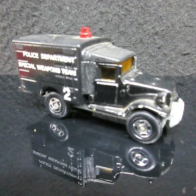 Vagão de armas policiais Toyota tipo hq15v tomy japão vintage Tomica Ext #67 1978 em escala 1/81 - Imagem 1 de 4