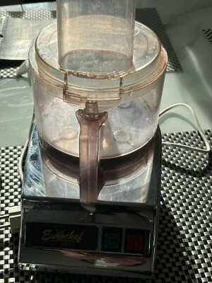 Reba Eurochef 3000 Küchenmaschine mit  viel Zubehör, voll funktionsfähig - Bild 1 von 4