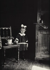 1926/71 Vintage AUGUST SANDER German Little Farm Girl Photo Gravure Art 11x14 - Picture 1 of 1