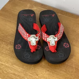NWOB Montana West Womens Sz 6 Flip Flop Studs Cross Rhinestones Red / Black - Picture 1 of 8