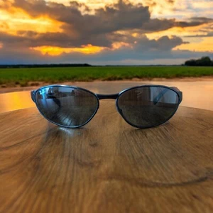VINTAGE RAY BAN RB 3102 W3062 BLACK OVAL TRANSITION SUNGLASSES MADE IN ITALY #68 - Picture 1 of 15