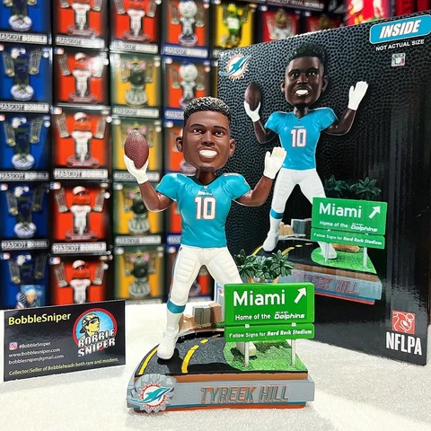 TYREEK HILL Miami Dolphins “Next Stop Miami” NFL #222 Bobblehead Cover