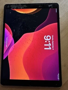 iPad Pro 1st Gen. 64GB, Wi-Fi + Cellular, 10.5 in - Space Gray Scrn Issue*READ* - Picture 1 of 24
