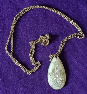 Enamel Teardrop Pendant with Golden Delicate Chain 18" Vintage - Picture 1 of 9