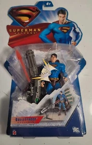 Superman Returns Bulletproof Superman Figure - Picture 1 of 3