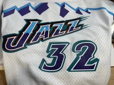 Camiseta de basquete Karl Malone, Utah Jazz 32 branca roxa azul - Imagem 1 de 4