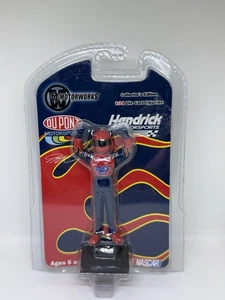 Jeff Gordon 1:24 Die Cast Figurine Brand New - Picture 1 of 2