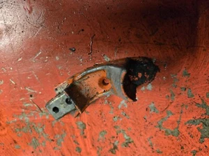 Homelite Super XL SXLAO Supporto maniglia 5965112 - Foto 1 di 2