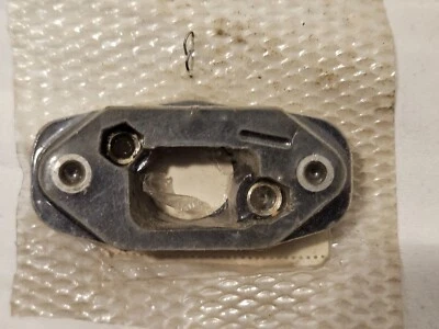 ПРОКЛАДКА БЛОКА БЕНЗОПИЛЫ JOHN DEERE M67197 НОВАЯ ИЗ СТАРЫХ ЗАПАСОВ - Изображение 1 из 4