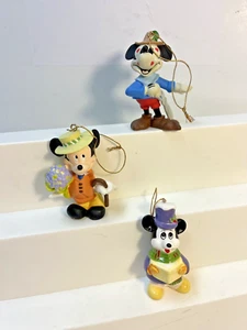 Repies de ratón Hallmark Sastre Mickey + ingeniosos años noventa + lote de 3 adornos Caroler - Imagen 1 de 11
