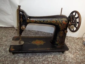 BB5 Singer Model 66 Red Eye 1920 Sewing machine parts - Picture 1 of 71