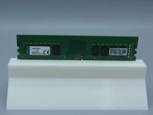 16GB Kingston KVR21N15D8/16 ; 2133 MHz DDR4 PC4-17000U PC RAM - Bild 1 von 2